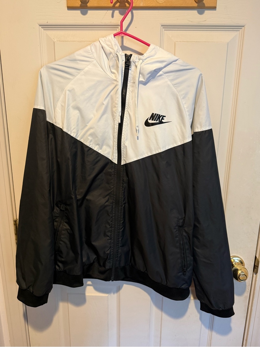 Nike Black & White Men’s Hooded Windbreaker